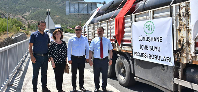 İSALE HATTININ  İLK BORULARI GÜMÜŞHANE’YE ULAŞTI