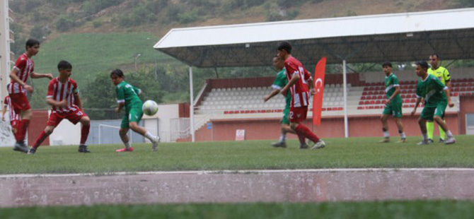 GÜMÜŞHANE 3 GÜN FUTBOLA DOYDU