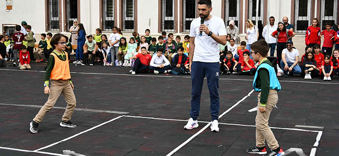 GELENEKSEL ÇOCUK OYUNLARI ŞENLİK HAFTASI İLE UNUTULMAYA YÜZ TUTMUŞ OYUNLAR HAYATA DÖNÜYOR!