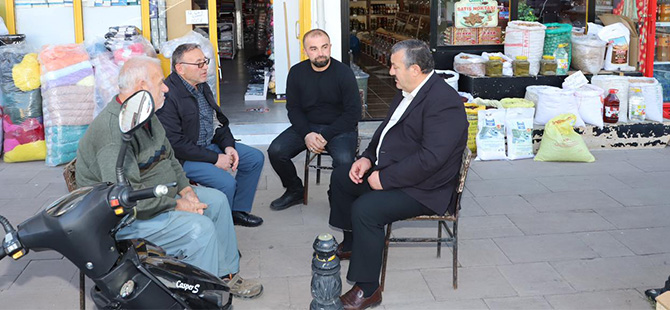 BAŞKAN YILMAZ, KELKİTLİLERLE ÇAY SOHBETİNDE BULUŞTU: İLÇEDEKİ PROJELER MASAYA YATIRILDI