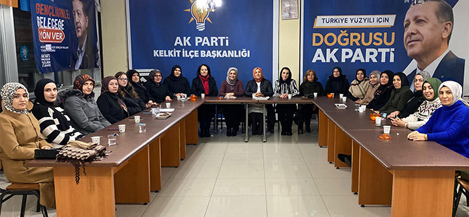 AK PARTi KELKiT KADIN KOLLARI BAŞKANLIĞI'NDA BAYRAK DEĞiŞiMi