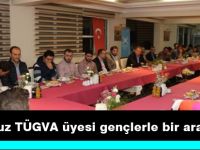 Vali Yavuz TÜGVA üyesi gençlerle bir araya geldi