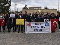 KELKİT TÜRK EĞİTİM-SEN ÜYELERİ, ÖĞRETMENE ŞİDDETİ PROTESTO ETTİ