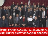 BAŞKAN DURAN PERSONELİNE PLAKET VE BAŞARI BELGESİ VERDİ