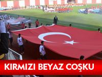 KIRMIZI BEYAZ COŞKU